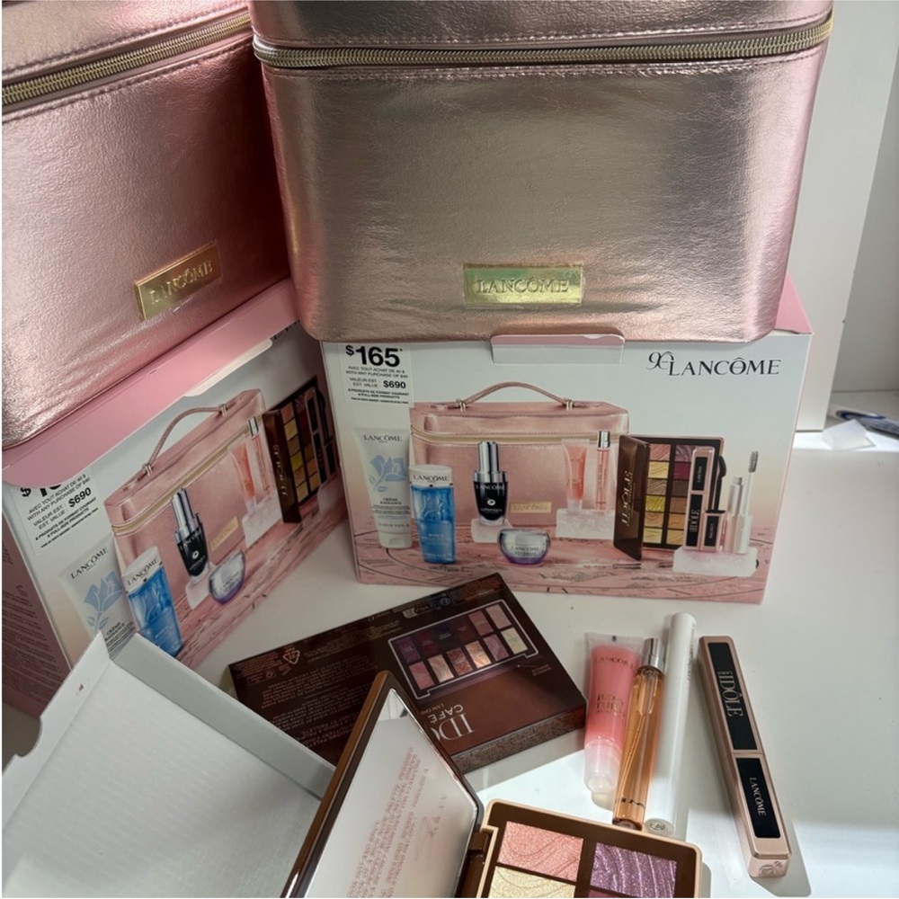 Lancôme Makeup Set - Picture 3 of 14